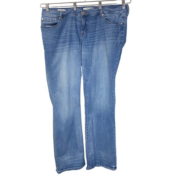 Torrid Light Wash Denim Relaxed Boot Jeans Sz 24T Tall Length - Picture 2 of 13